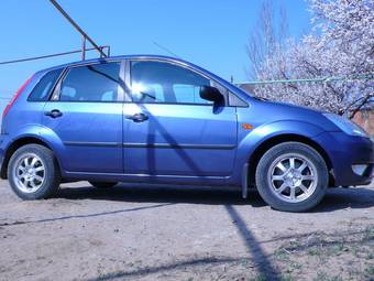 2005 Ford Fiesta Pictures