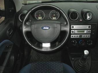 2005 Ford Fiesta Photos