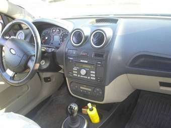 2006 Ford Fiesta Pictures