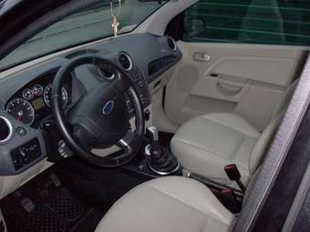 2006 Ford Fiesta Pictures