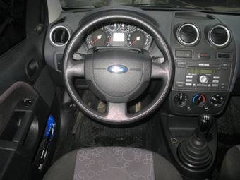 2006 Ford Fiesta Photos