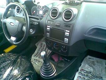 2006 Ford Fiesta Pics