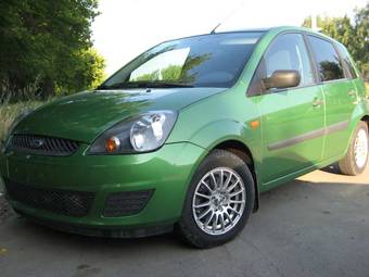 2006 Ford Fiesta Photos