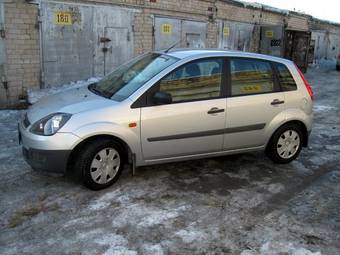 2007 Ford Fiesta Images