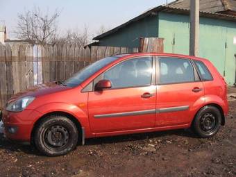 2007 Ford Fiesta Photos