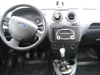 2007 Ford Fiesta Photos