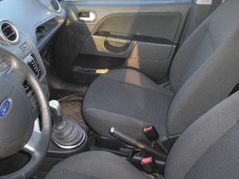 2008 Ford Fiesta Photos