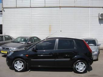 2008 Ford Fiesta Images