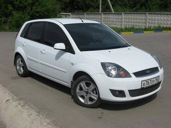 2008 Ford Fiesta Photos