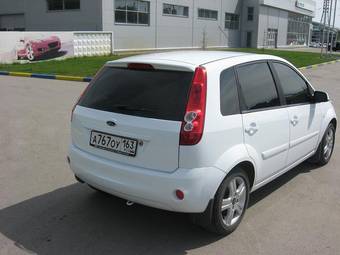 2008 Ford Fiesta Pictures