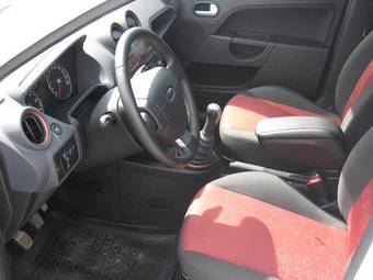 2008 Ford Fiesta Photos