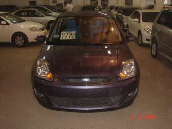 2008 Ford Fiesta Photos