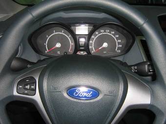 2008 Ford Fiesta Pictures