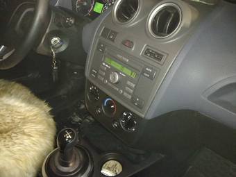 2008 Ford Fiesta Pics
