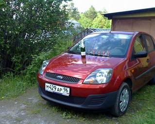 2008 Ford Fiesta Pictures