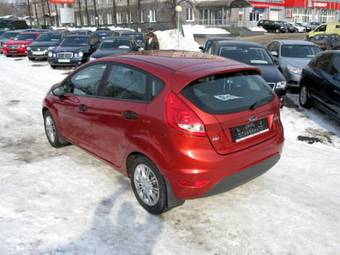 2008 Ford Fiesta Photos
