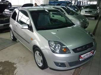 2008 Ford Fiesta Photos