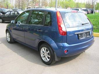 2008 Ford Fiesta Pictures