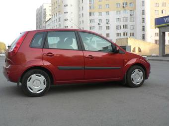 2008 Ford Fiesta Photos