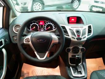 2011 Ford Fiesta Pictures