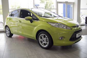 2012 Ford Fiesta Photos