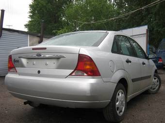 1999 Ford Focus Photos