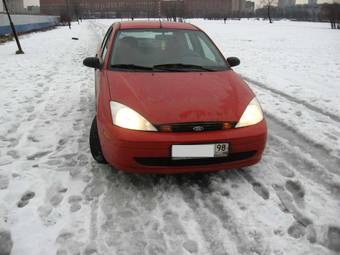 1999 Ford Focus Photos