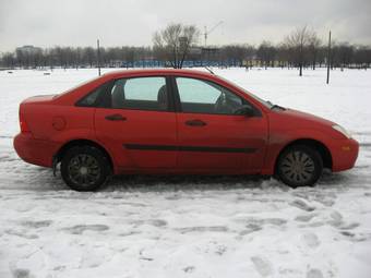 1999 Ford Focus Photos