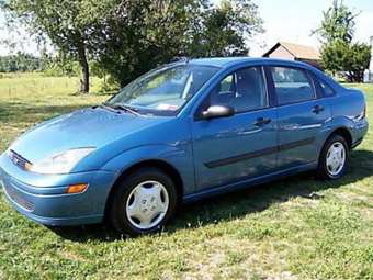 2000 Ford Focus Pictures