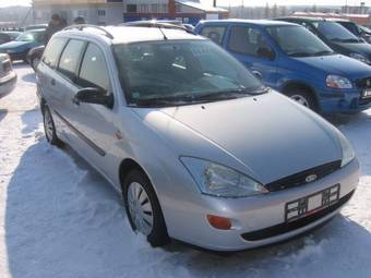 2000 Ford Focus Pictures