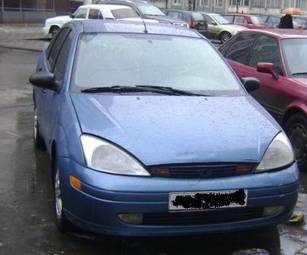 2000 Ford Focus Photos