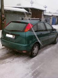 2000 Ford Focus Pictures