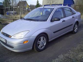 2000 Ford Focus Pictures