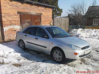 2000 Ford Focus Images