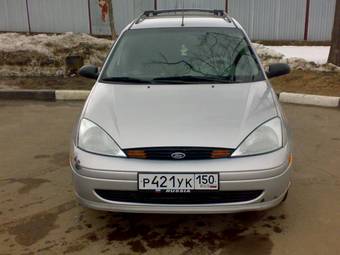 2000 Ford Focus Photos