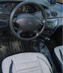 2000 Ford Focus Pictures