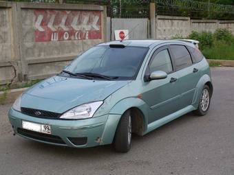 2000 Ford Focus Photos