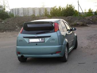 2000 Ford Focus Photos