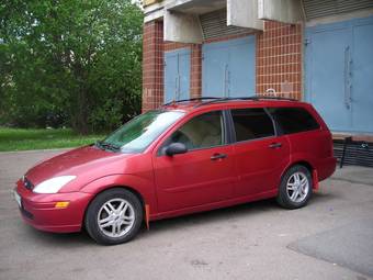 2000 Ford Focus Photos