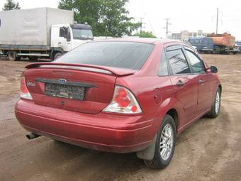 2000 Ford Focus Photos