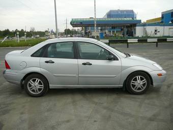 2000 Ford Focus Photos