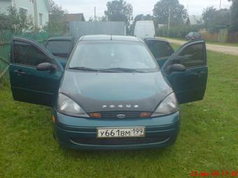 2000 Ford Focus Photos