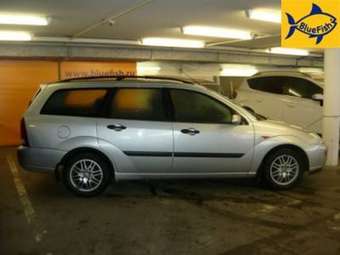 2001 Ford Focus Photos