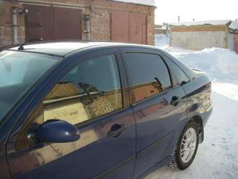 2001 Ford Focus Pics
