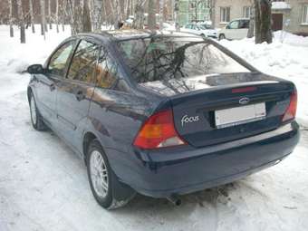 2001 Ford Focus Pictures
