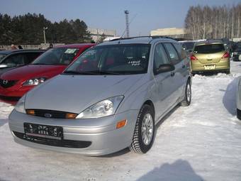 2001 Ford Focus Photos