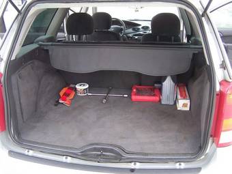 2001 Ford Focus Pictures