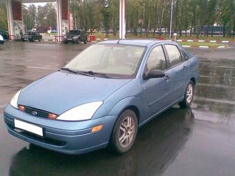 2001 Ford Focus Photos