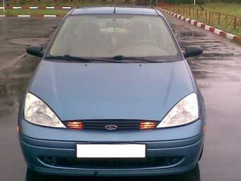 2001 Ford Focus Photos