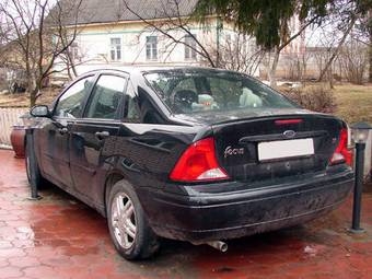 2001 Ford Focus Photos